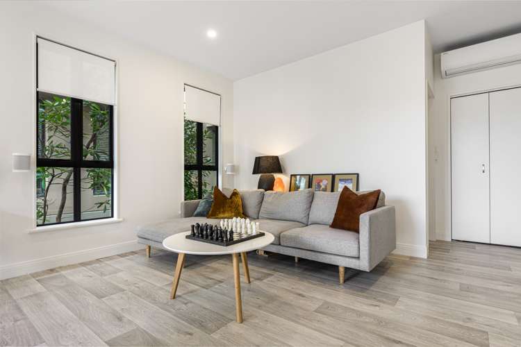 1a/9 Furneaux Way Remuera_7