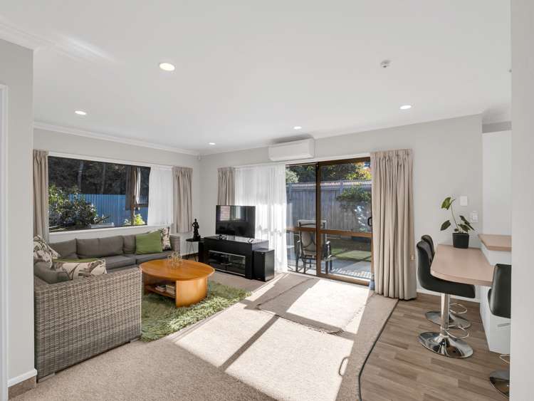 33 Downes Avenue Springvale_16