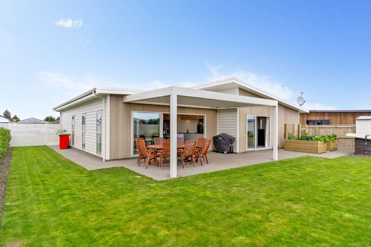 8 Tuatahi Avenue Solway_24