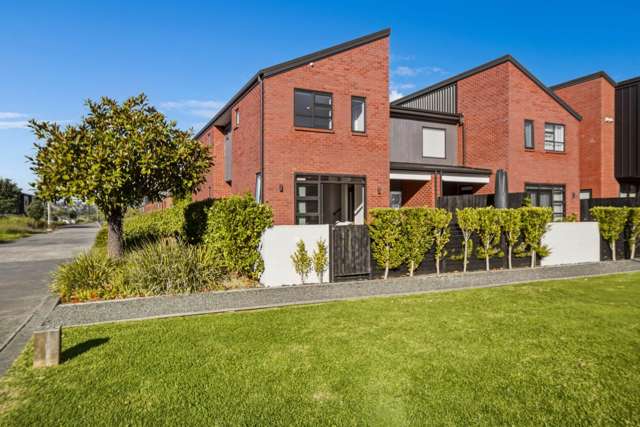 2 Whakatere Lane Hobsonville_4