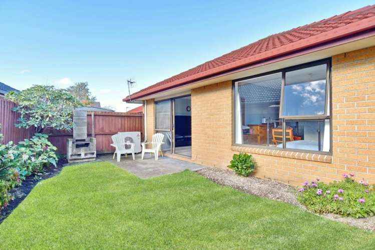 2/11 Dumfries Drive Hei Hei_10