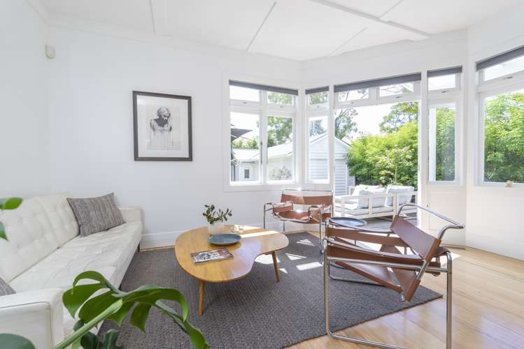 28 Buxton Street Point Chevalier_13