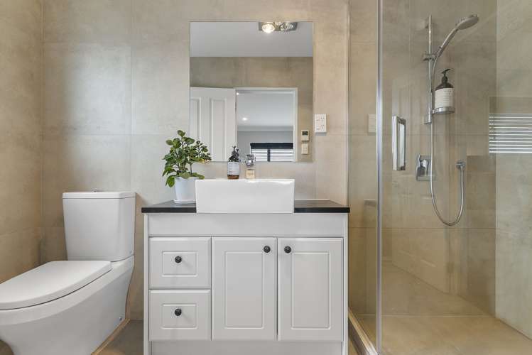 84 Liberty Crescent Beachlands_32