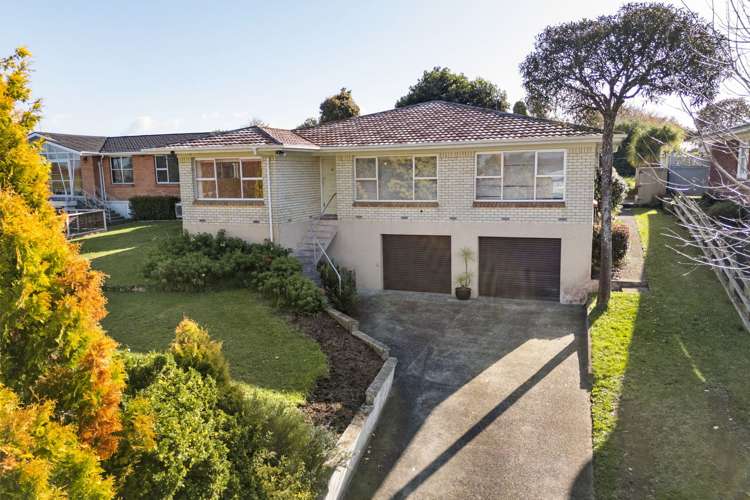 358 Elizabeth Avenue_1