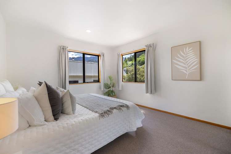 12B Windsor Place Queenstown_16
