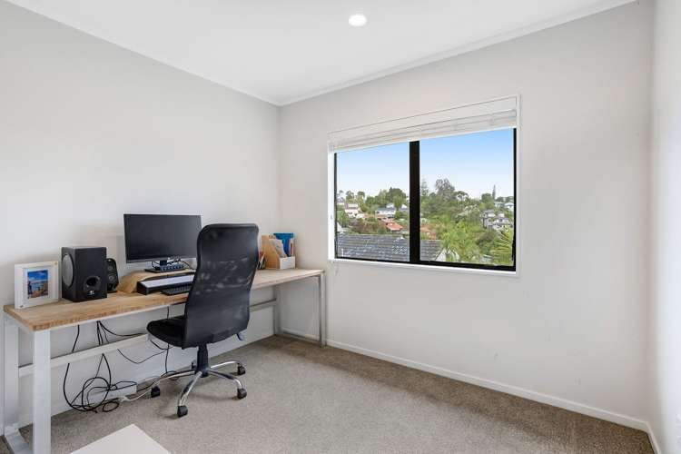 2/9 Eastwood Rise Browns Bay_12