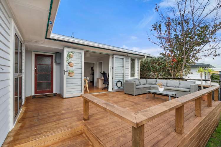 15A Queen Road Bellevue_13