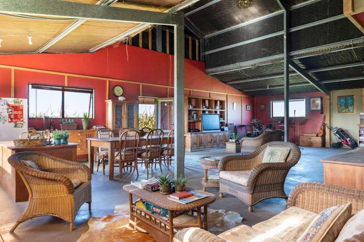 52 Lara Lane Kaiwaka_5