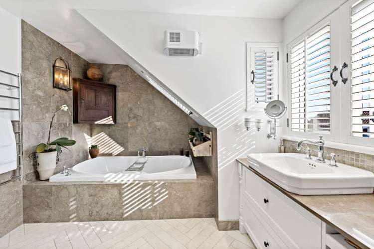 9 Wynsfield Garden St Heliers_14