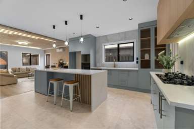 43 Whites Way_4