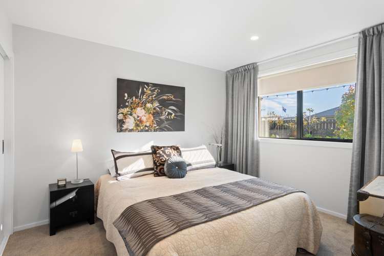 12 Spitfire Drive Burleigh_23