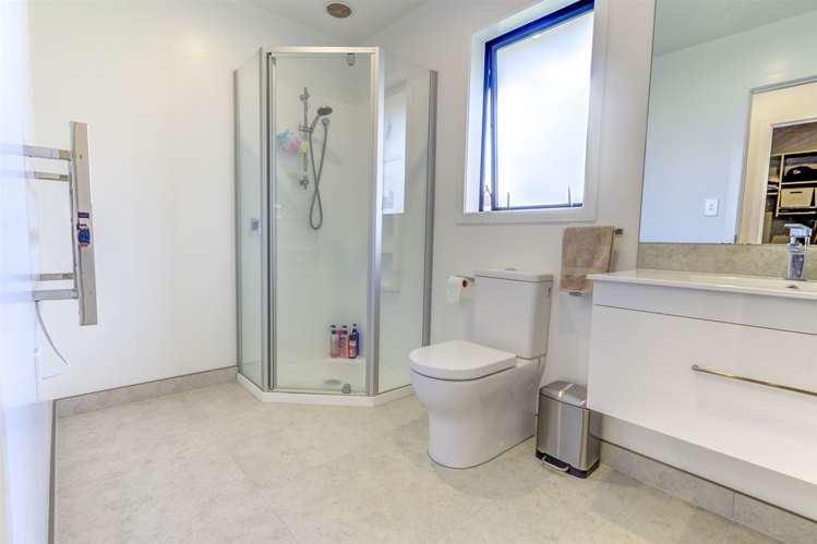 19 Kimbrae Drive Rototuna North_17