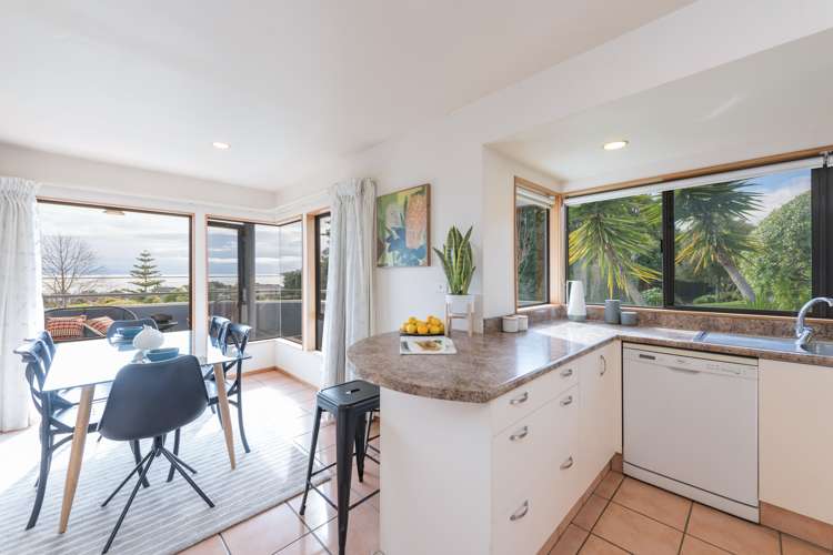 24 Tresillian Avenue Marybank_10