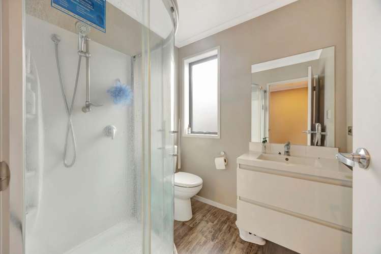 4/99 Lake Road Frankton_6