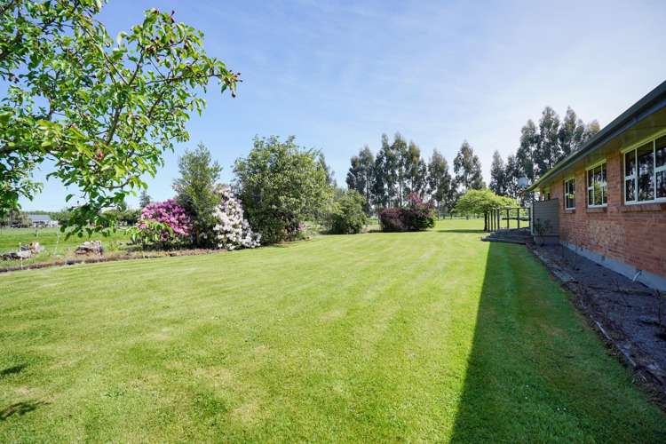 20 Cross Road Winton_16