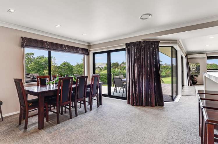 17 River Oaks Place Pukete_43