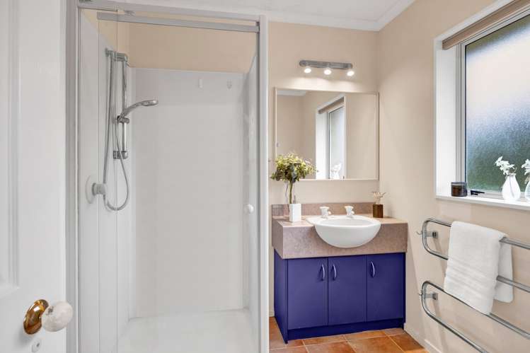 18 Kinross Drive Merrilands_17