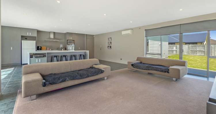 5 Edward Bullen Place_4