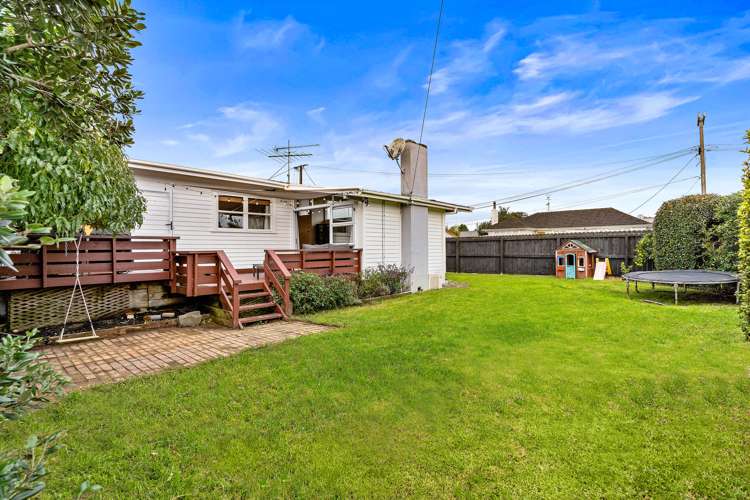 1 Frizell Street Beach Haven_15