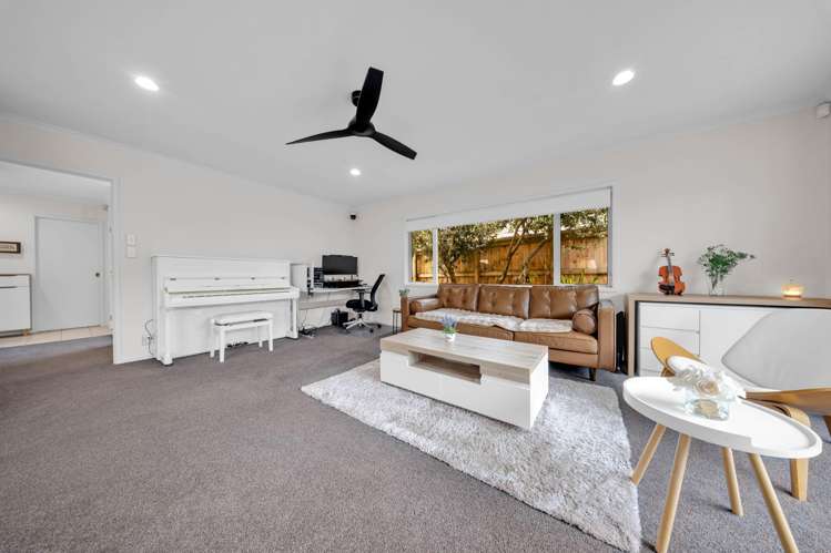 2/13 Fratley Avenue Farm Cove_8