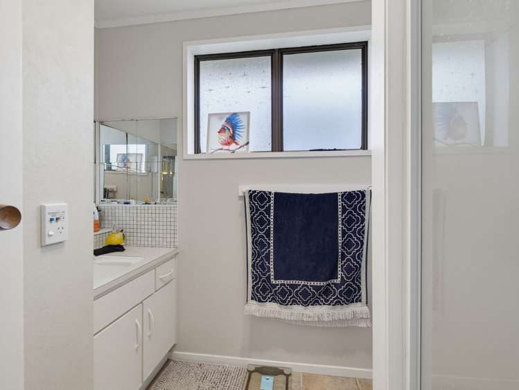 68b Robinson Avenue Holdens Bay_14