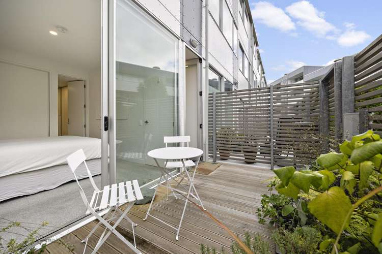 16J Fisher-Point Drive Freemans Bay_17