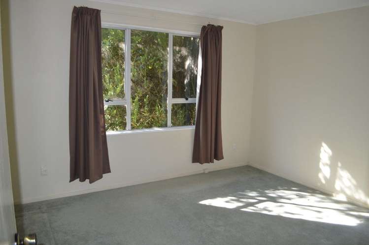 2 Moki Street Titahi Bay_11