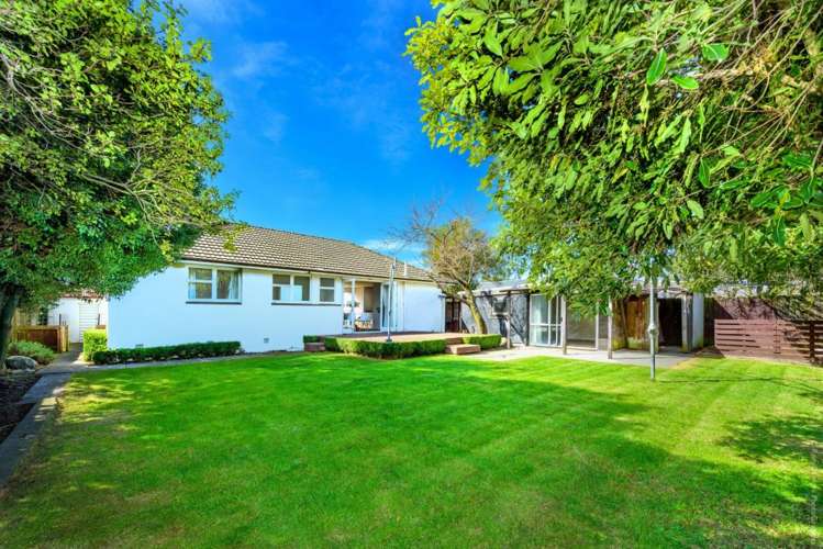 11 Saint Ives Street Harewood_6