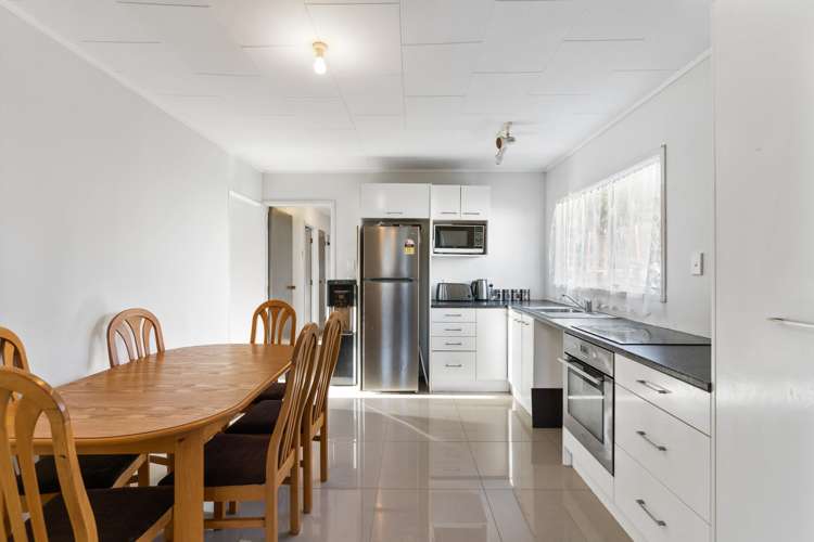 11 Selago Place Manurewa_14