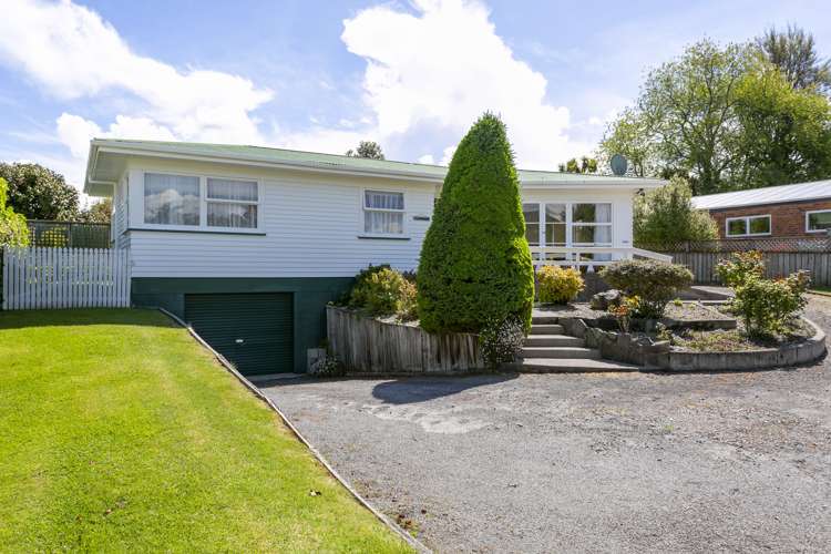 63 Hinemoa Avenue Taupo_15