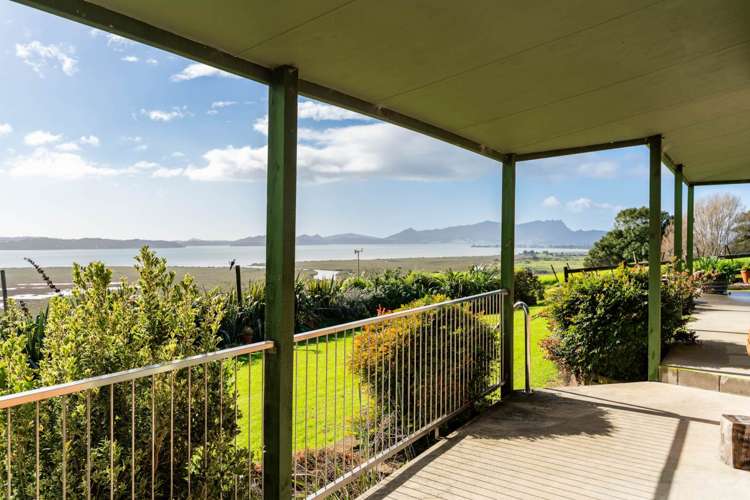 494 Takahiwai Road One Tree Point_20