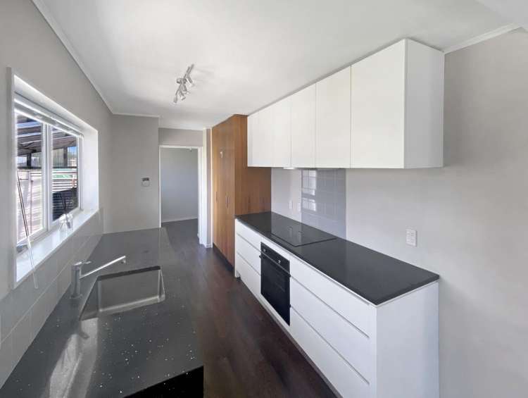 86 Benmore Avenue 10922_2