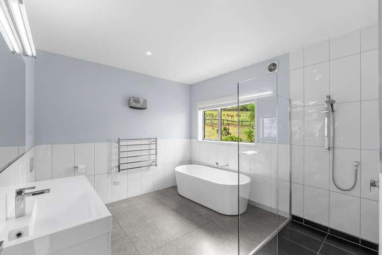 14b Wairere Road Waitakere_17