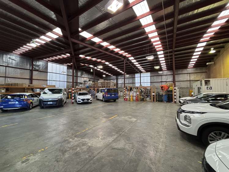 9/4-8 Glover Street Ngauranga_7