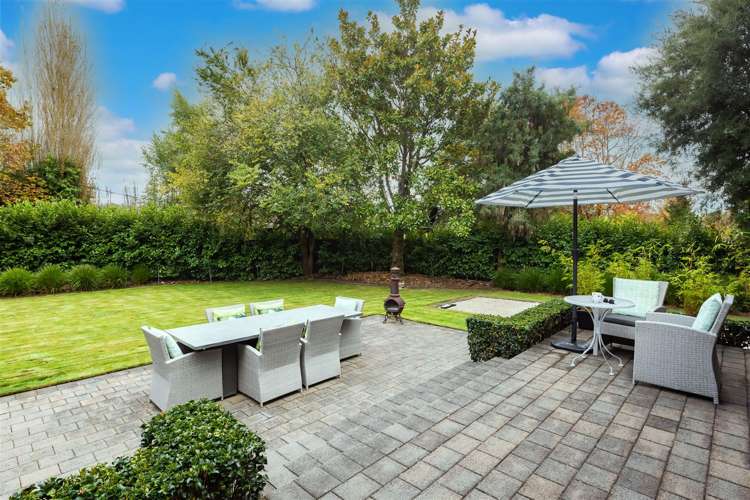 370 Sawyers Arms Road Harewood_19