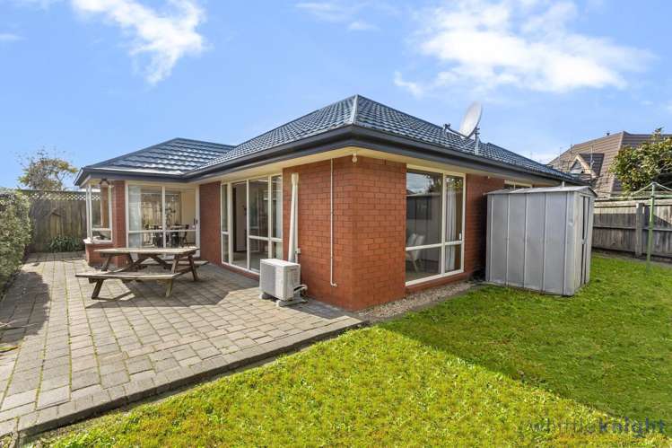 2/3 Lantern Lane Halswell_0