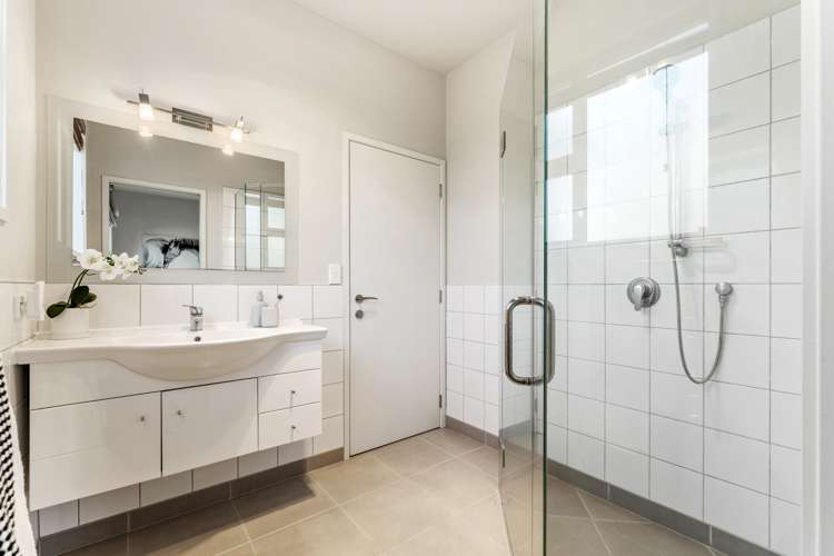 19 Alexander Road Algies Bay_14