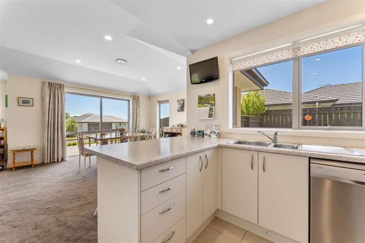 23 Brover Crescent Richmond_17