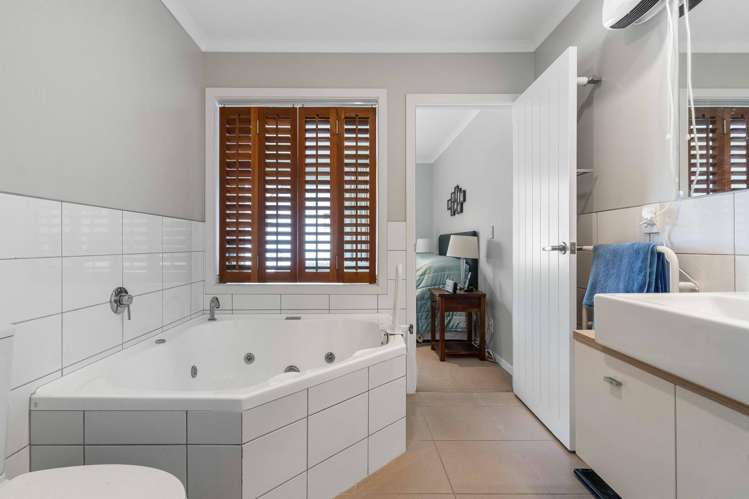 31B St Andrews Drive Pauanui_24