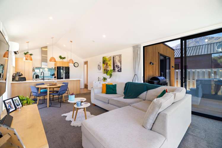 6 Dewar Street Dalefield/Wakatipu Basin_12