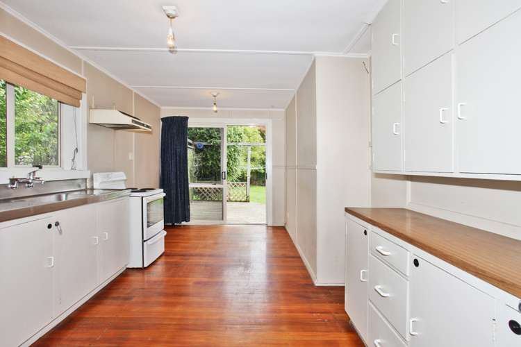 34 Avro Crescent Hornby_1