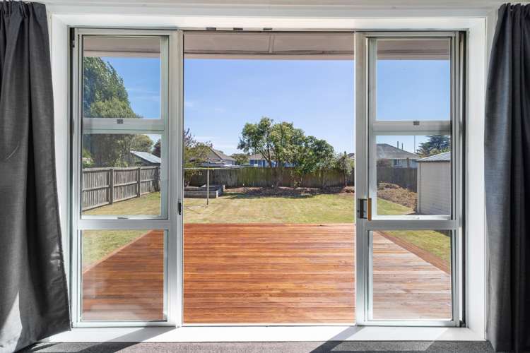 14 De Havilland Street Hornby_15