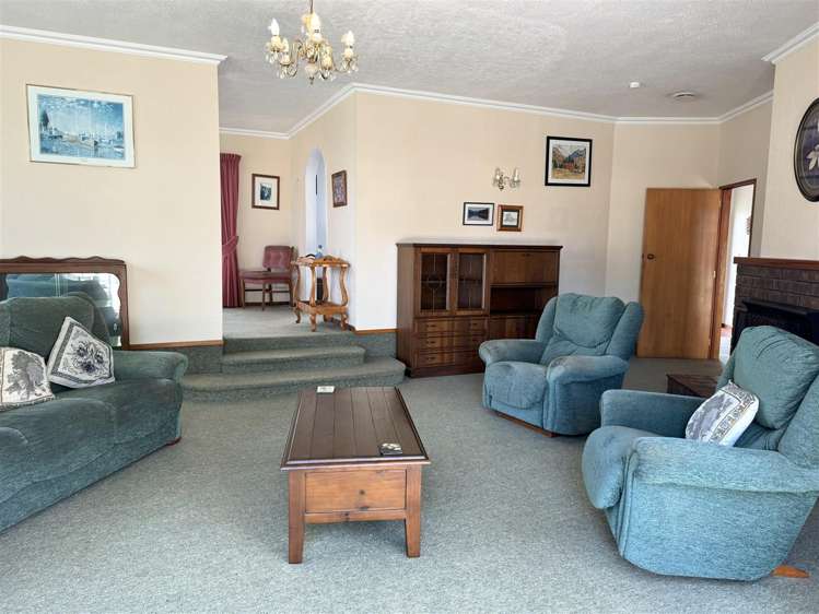 1 Robert Road Paroa_6