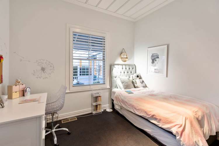 71 Beach Road Mellons Bay_53