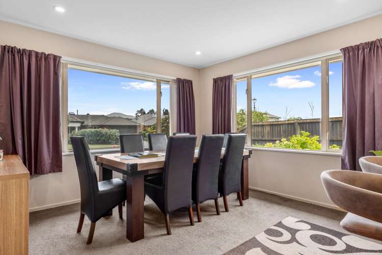 7 Strathmore Gardens Burwood_6