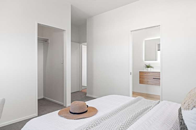 37 Sullivan Avenue Woolston_13