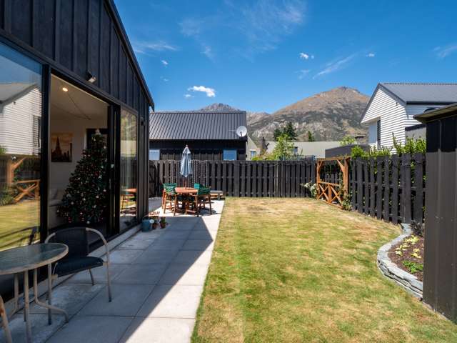 8 Longlands Street Dalefield/Wakatipu Basin_2