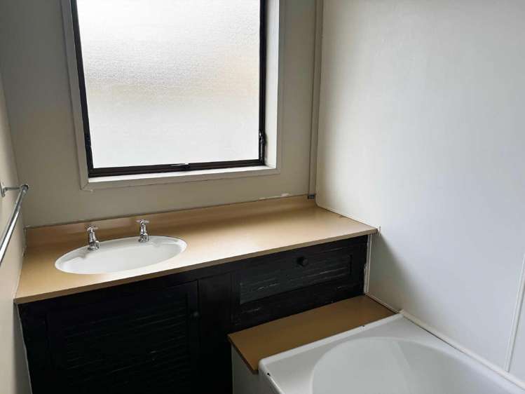 3/ 76 Shakespeare Road Waltham Christchurch City Houses for Rent