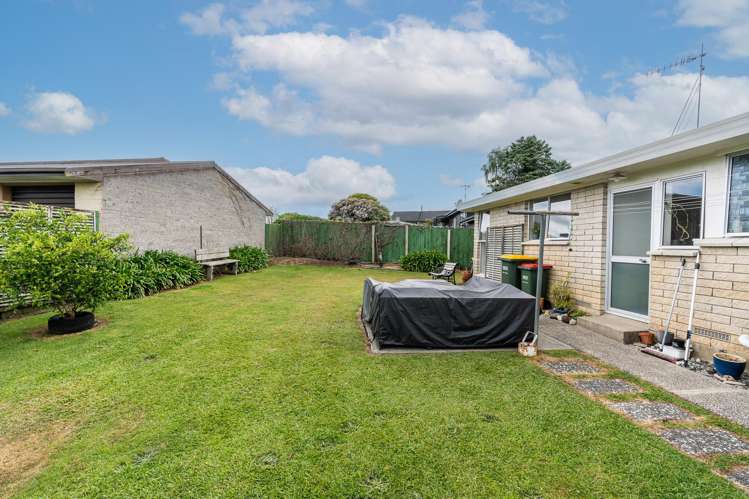 72 Amanda Avenue Dinsdale_14