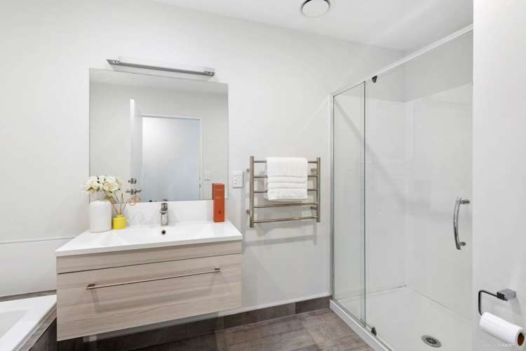 12 Watermill Lane Silverdale_10